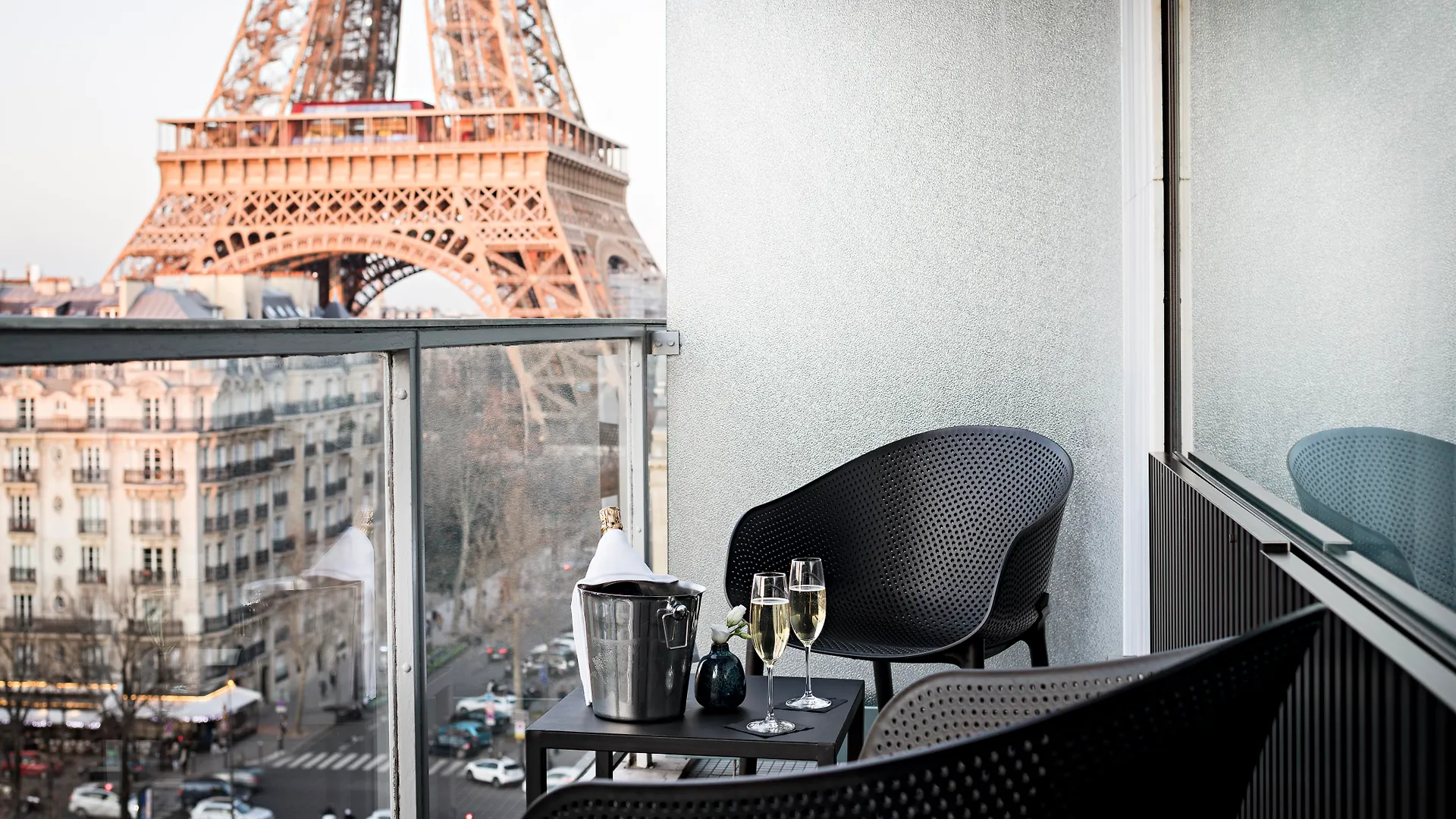 Pullman Tour Eiffel Париж