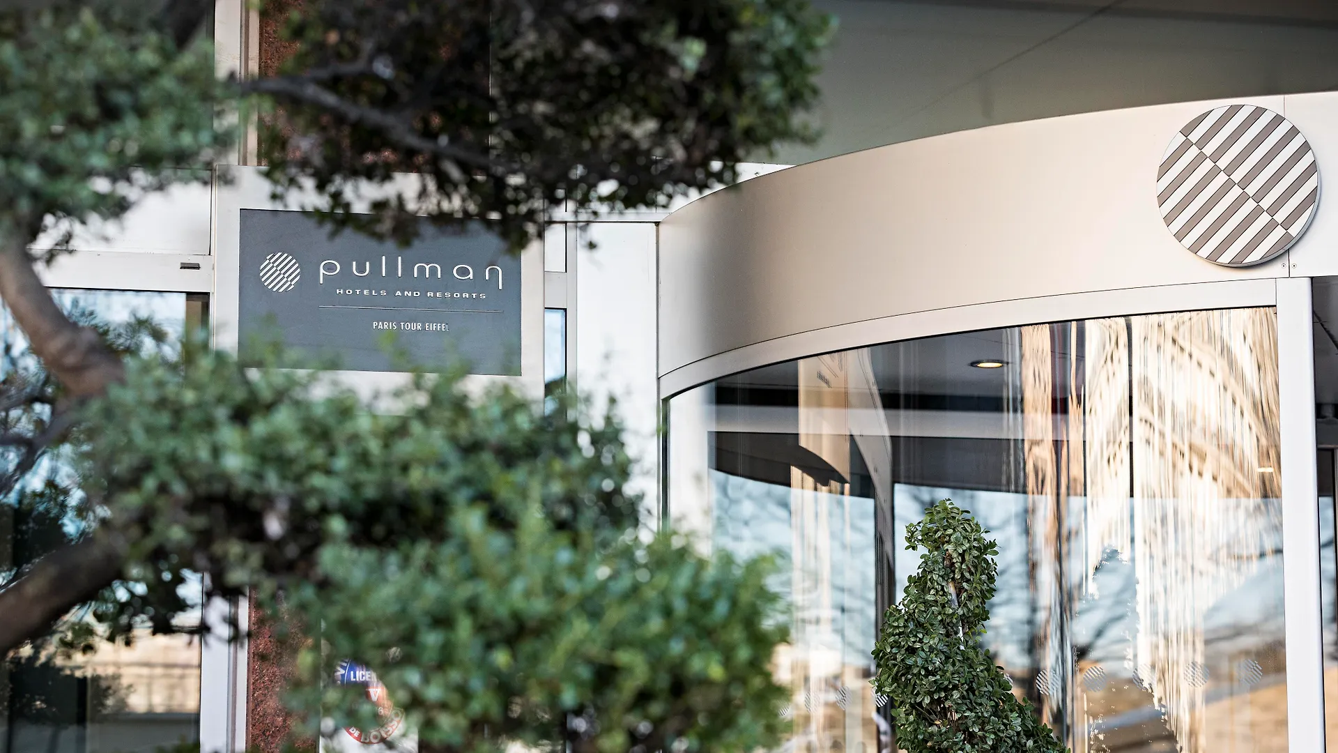 Pullman Tour Eiffel Hotel 4*